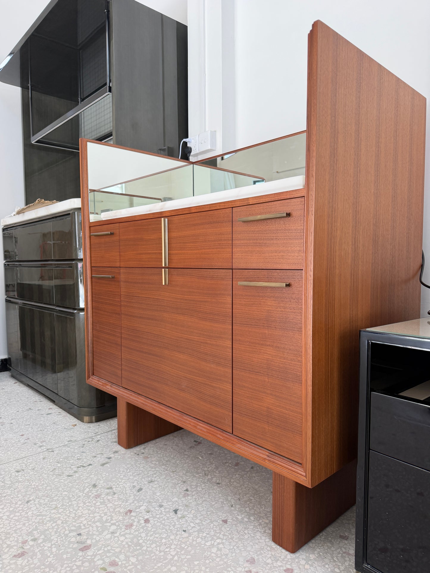 MINIBAR CABINET