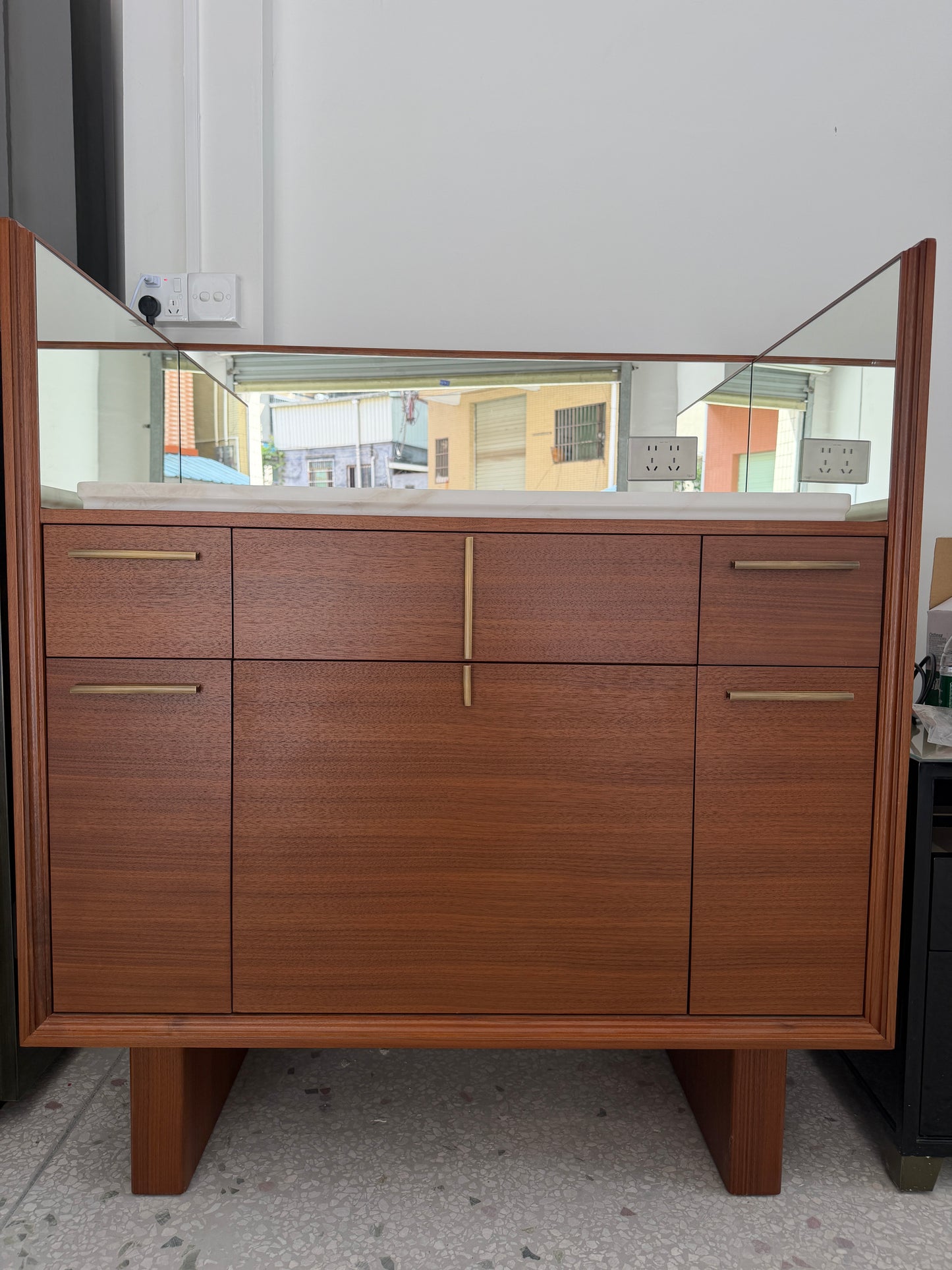 MINIBAR CABINET